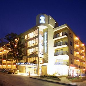 Hotel Dana Palace